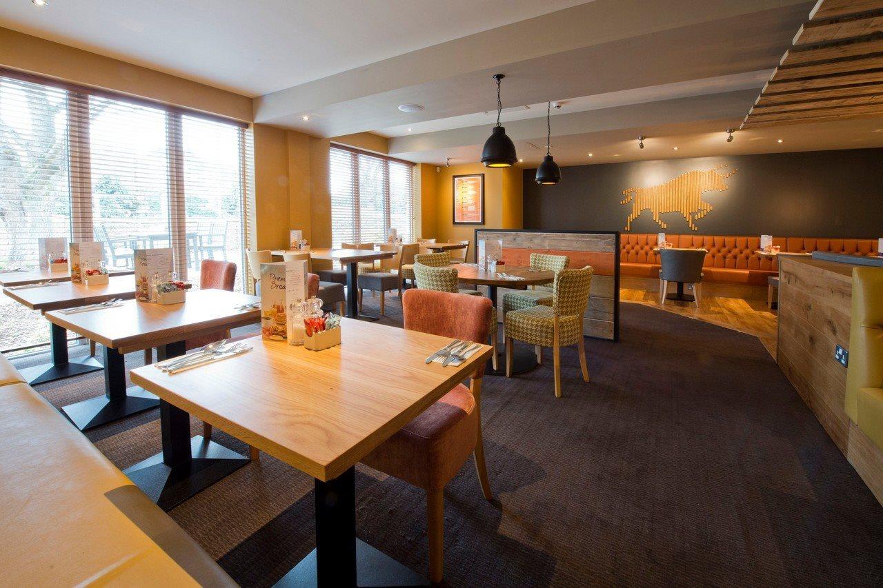 Premier Inn Ware Esterno foto