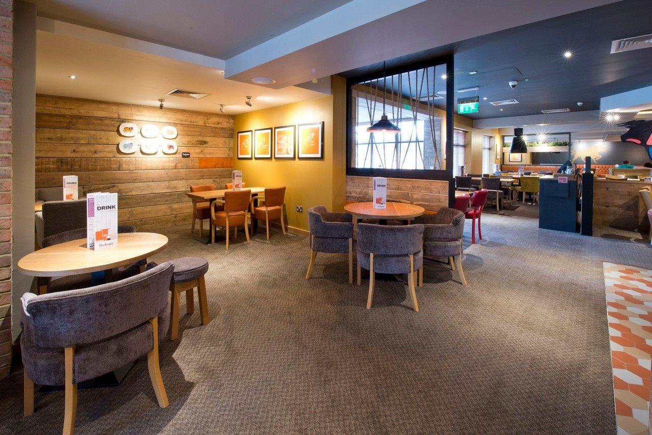 Premier Inn Ware Esterno foto